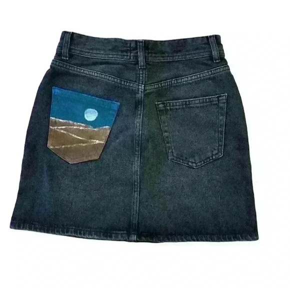 Urban Outfitters XS Dark Blue Denim Mini Skirt Button Closure Women's Short - Picture 3 of 5